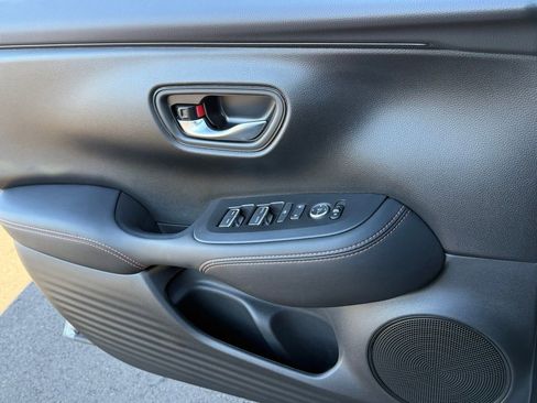 Certified 2026 Honda HR-V Sport image 27