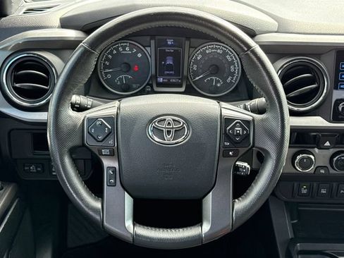 Used 2017 Toyota Tacoma TRD Pro AWD/4WD image 14