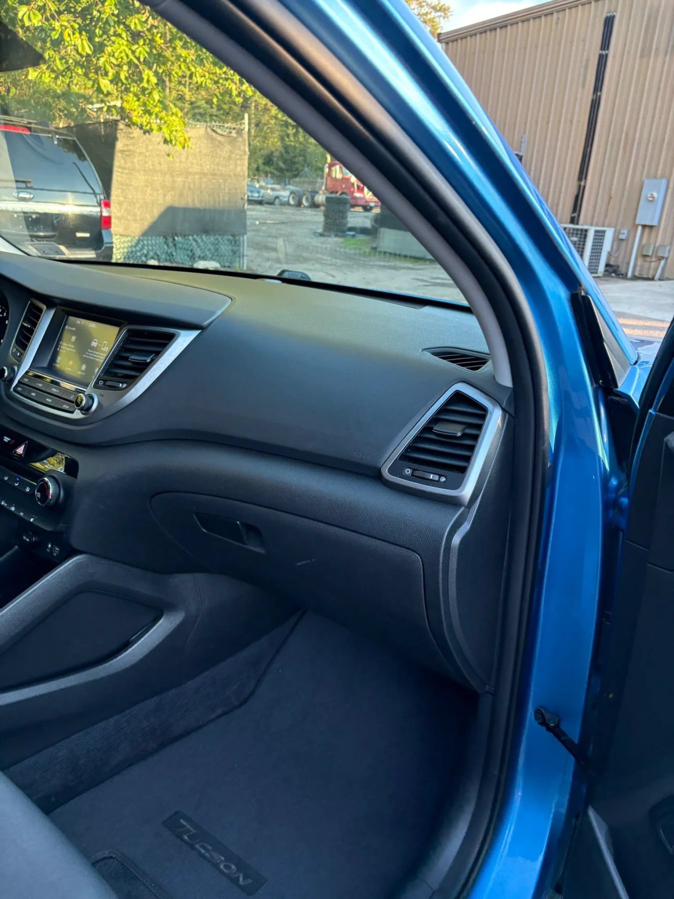Used 2018 Hyundai Tucson SEL AWD/4WD image 34