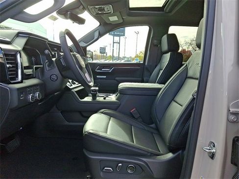 New 2026 GMC Sierra 1500 Denali image 9