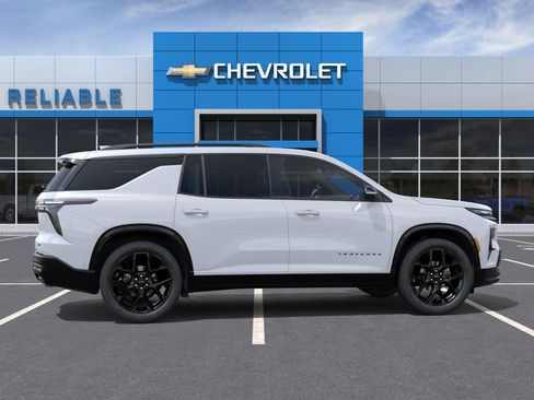 New 2026 Chevrolet Traverse RS image 5