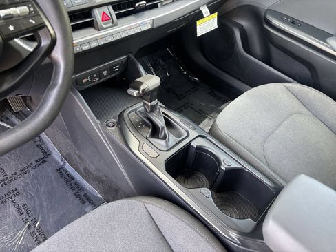 Used 2025 Kia K4 FWD image 43