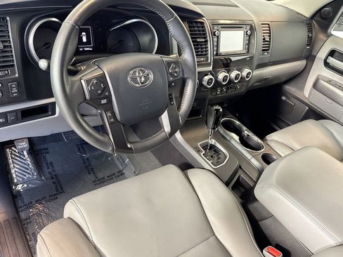 Used 2019 Toyota Sequoia Limited w/ Safety & Convenience Package AWD/4WD image 9