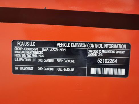 Used 2018 Jeep Renegade Trailhawk AWD/4WD image 19