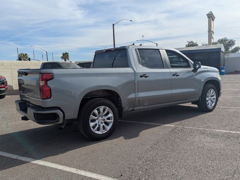Used 2024 Chevrolet Silverado 1500 Custom image 4