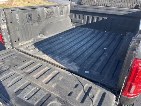 Used 2015 Ford F150 Lariat image 14