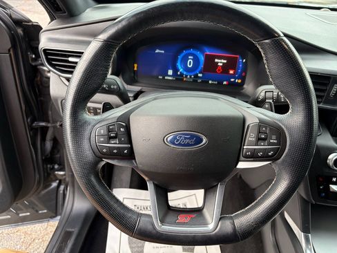 Used 2020 Ford Explorer ST w/ Premium Technology Package image 18
