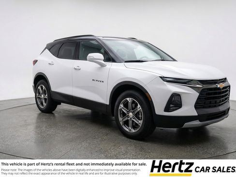 Used 2025 Chevrolet Blazer LT FWD image 1