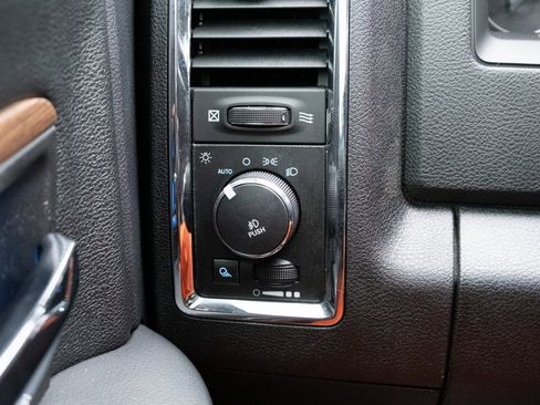 Used 2013 RAM 2500 Laramie image 14