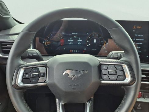 Used 2025 Ford Mustang Premium RWD image 18