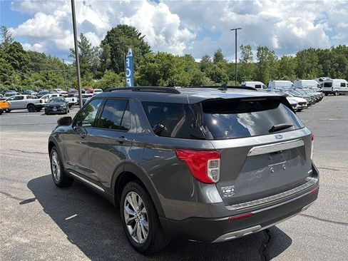 Certified 2023 Ford Explorer XLT w/ Equipment Group 202A AWD/4WD image 5