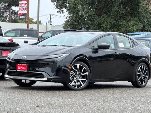 New 2026 Toyota Prius Plug-In Hybrid FWD image 2