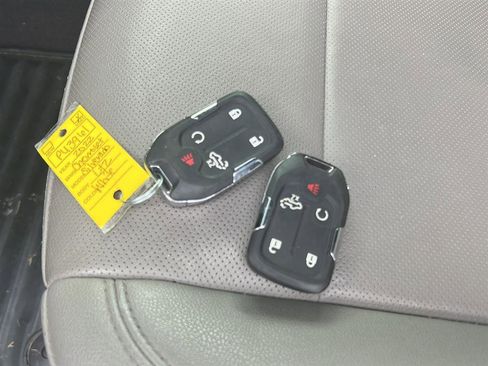 Used 2022 Chevrolet Silverado 2500 LTZ w/ LTZ Convenience Package image 7