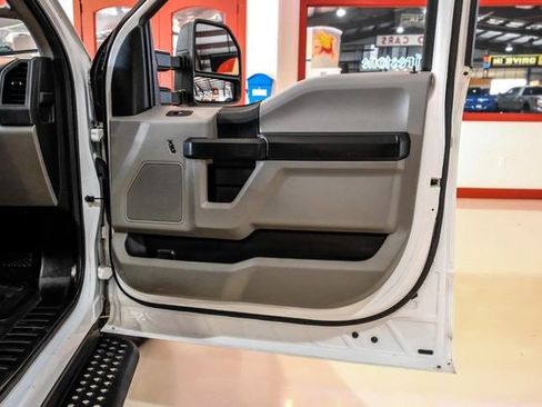 Used 2018 Ford F350 XL w/ Ambulance Prep Package image 30