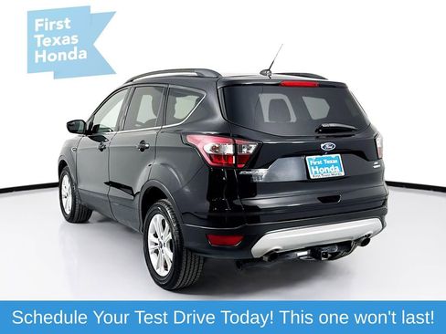 Used 2018 Ford Escape SE image 5