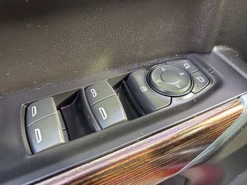 Used 2019 GMC Sierra 1500 SLE w/ SLE Value Package image 13