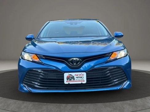 Used 2019 Toyota Camry LE FWD image 8