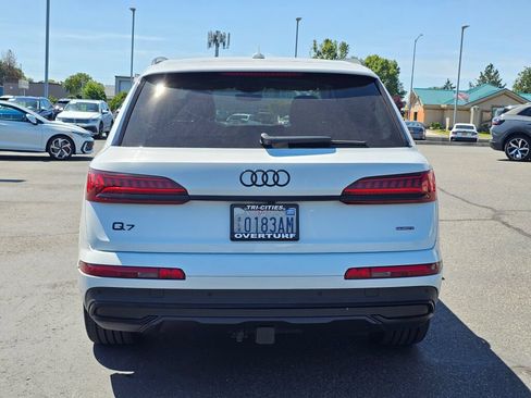 Used 2023 Audi Q7 3.0T Premium Plus w/ Premium Plus Package AWD/4WD image 5