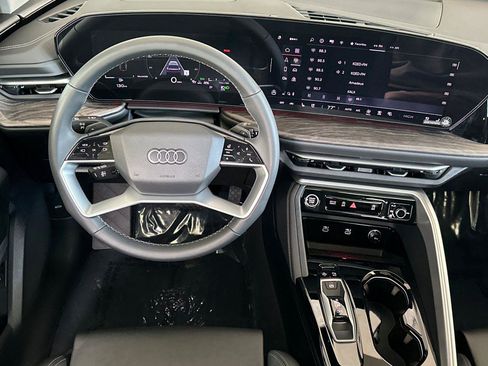 New 2025 Audi Q5 Premium Plus image 13