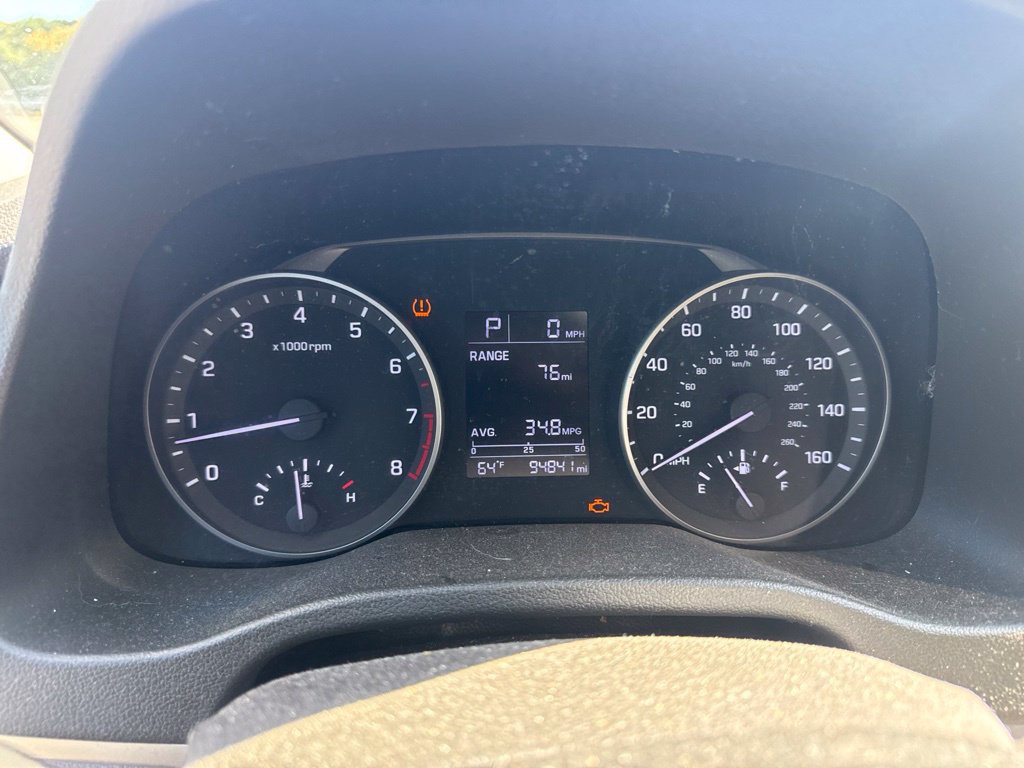 Used 2017 Hyundai Elantra SE FWD image 21