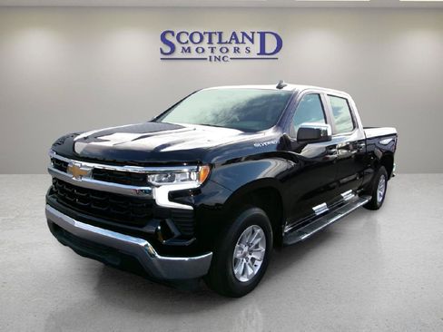 Used 2024 Chevrolet Silverado 1500 LT w/ Protection Package RWD image 2