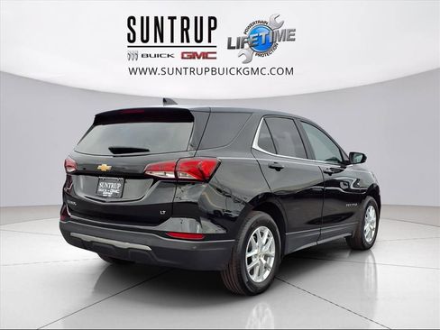 Used 2023 Chevrolet Equinox LT image 4