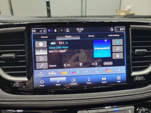 New 2026 Chrysler Pacifica Select image 18