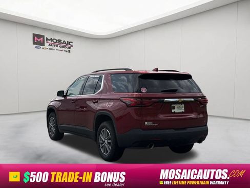 Used 2023 Chevrolet Traverse LT FWD image 5