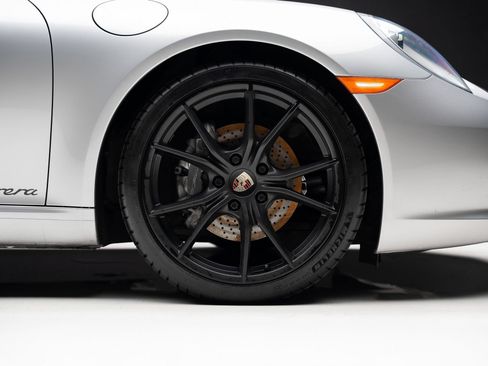 Used 2018 Porsche 911 Carrera RWD image 40