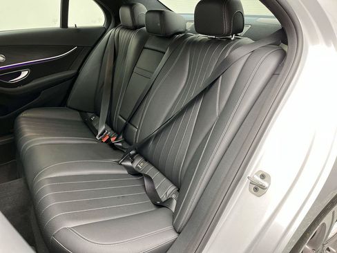 Used 2020 Mercedes-Benz E 350 4MATIC Sedan image 13
