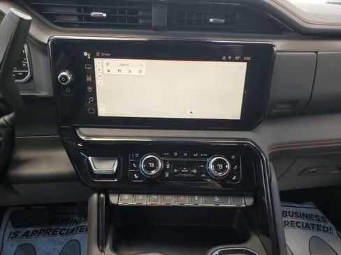 Used 2025 GMC Sierra 2500 AT4 AWD/4WD image 20