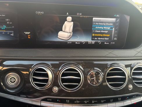 Used 2019 Mercedes-Benz S 560 4MATIC Sedan w/ Premium Package image 8