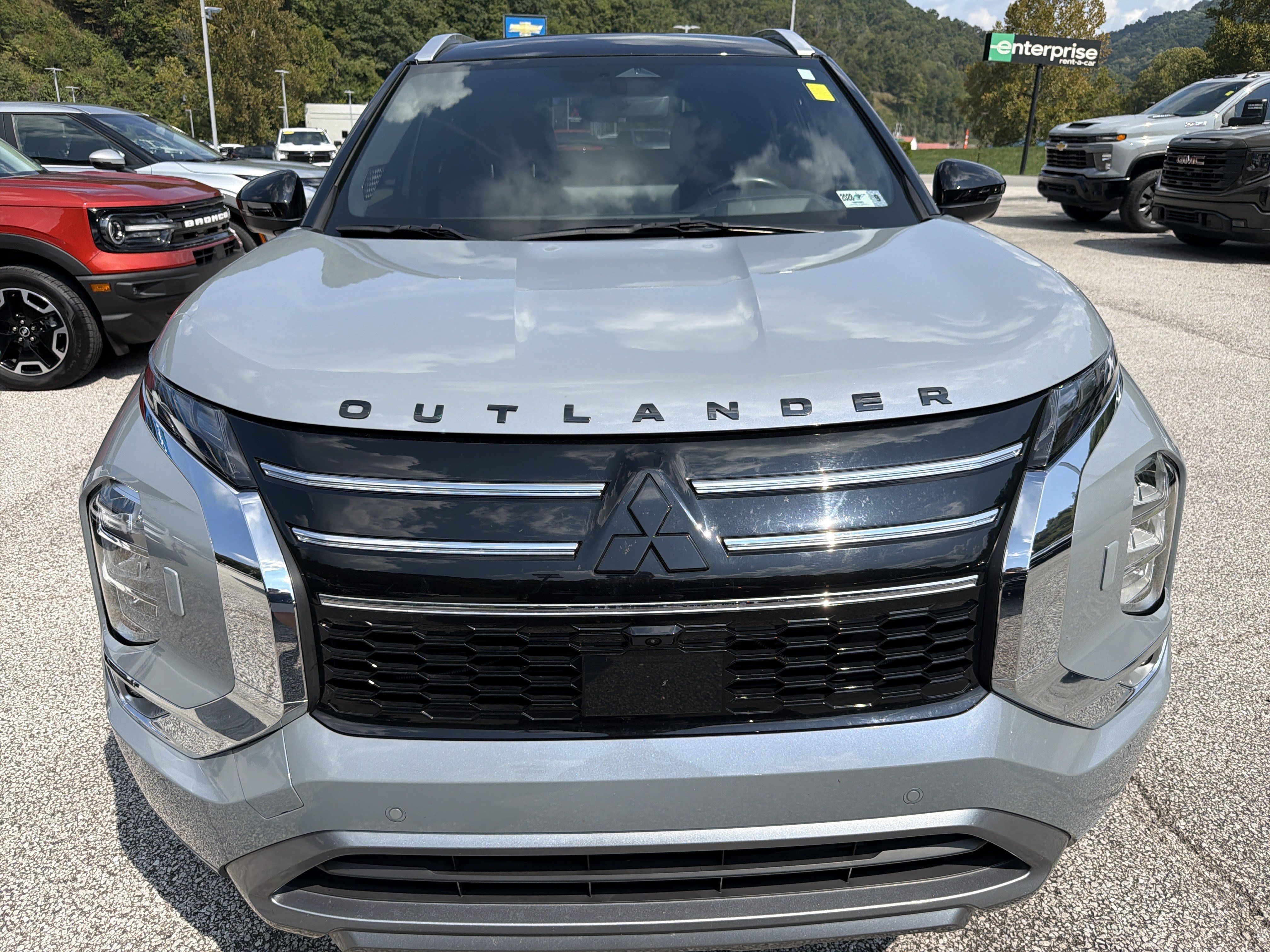 Used 2025 Mitsubishi Outlander SEL AWD/4WD image 5