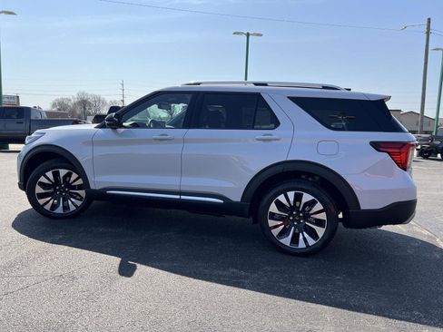 New 2026 Ford Explorer Platinum image 11