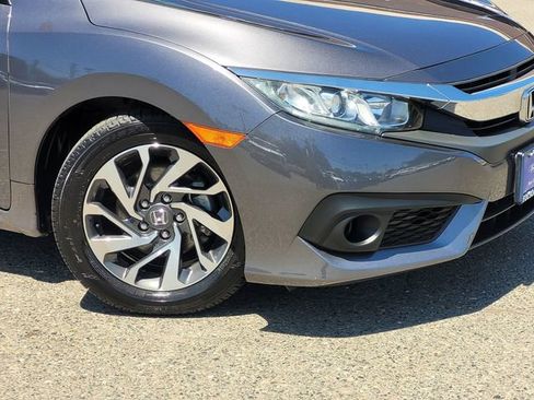 Used 2017 Honda Civic EX image 6