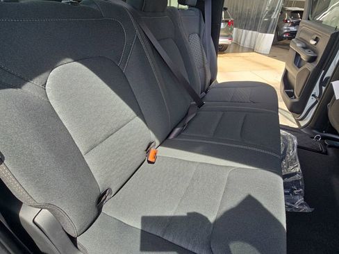 New 2026 RAM 1500 Express AWD/4WD image 11