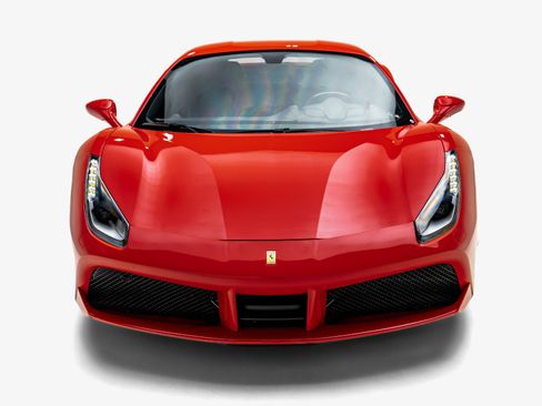 Used 2018 Ferrari 488 GTB RWD image 9