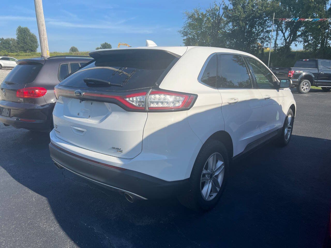Used 2018 Ford Edge SEL AWD/4WD image 4