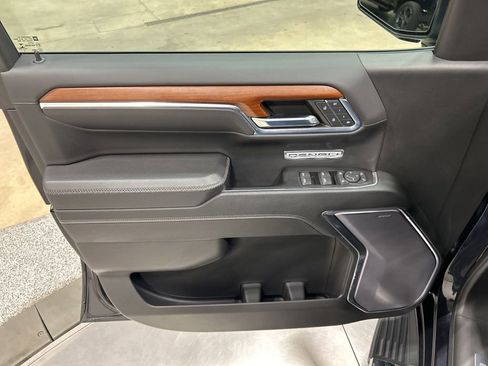 Used 2023 GMC Sierra 1500 Denali AWD/4WD image 15