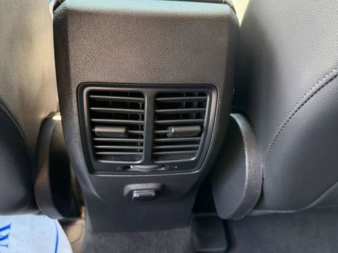 Used 2018 Ford Escape SEL image 8