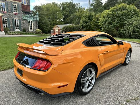 Used 2019 Ford Mustang Coupe w/ Ecoboost Performance Package RWD image 10
