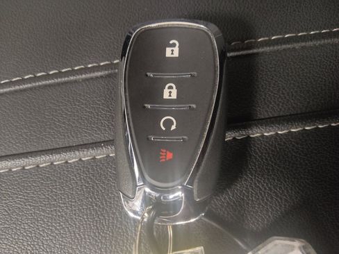 Used 2025 Chevrolet Blazer LT FWD image 32