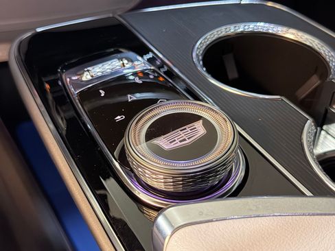 Certified 2024 Cadillac Lyriq Sport RWD image 22