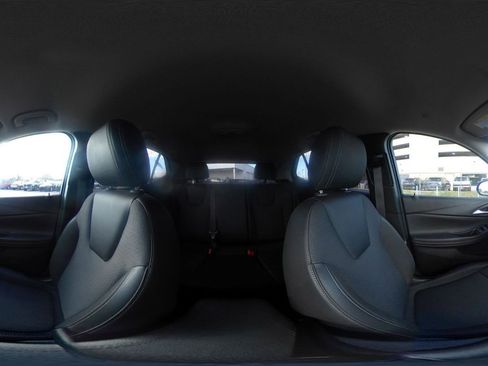 Used 2025 Buick Encore GX Preferred image 41