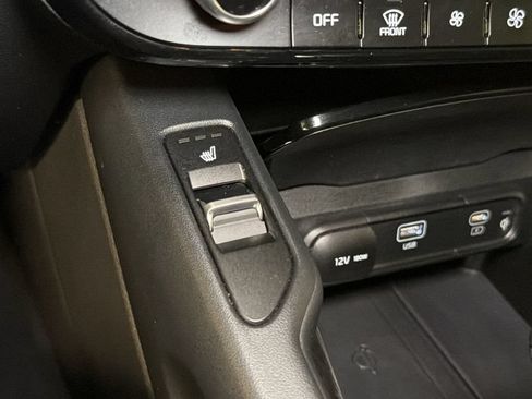 Used 2023 Kia Telluride S AWD/4WD image 28