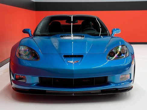 Used 2011 Chevrolet Corvette ZR1 w/ Preferred Equipment Group RWD image 17