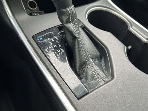 Used 2015 Toyota Camry SE image 23