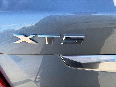 Used 2024 Cadillac XT5 Premium Luxury image 23