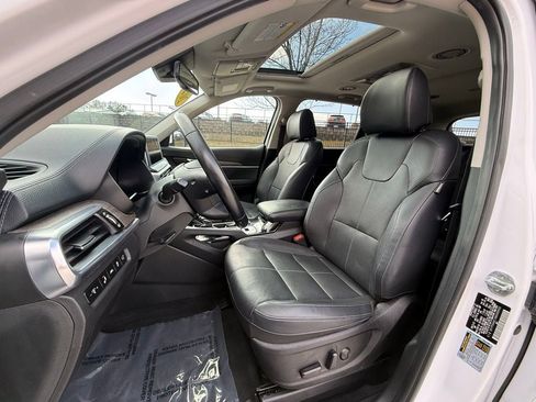 Used 2022 Kia Telluride EX w/ EX Premium Package image 7