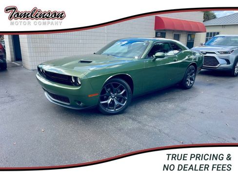 Used 2020 Dodge Challenger SXT w/ Blacktop Package RWD image 1